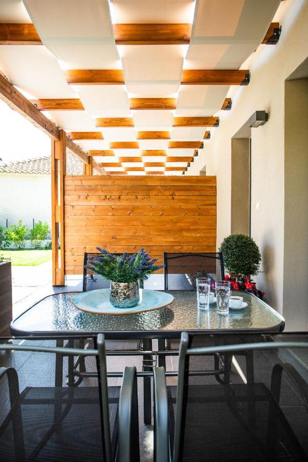 Meteora Boutique Villa A Калампака Екстериор снимка